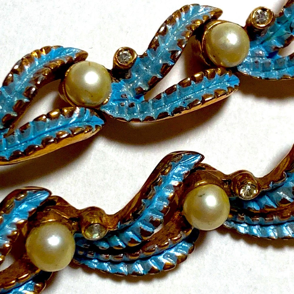Hobé Vintage Necklace and Bracelet - Picture 3 of 8